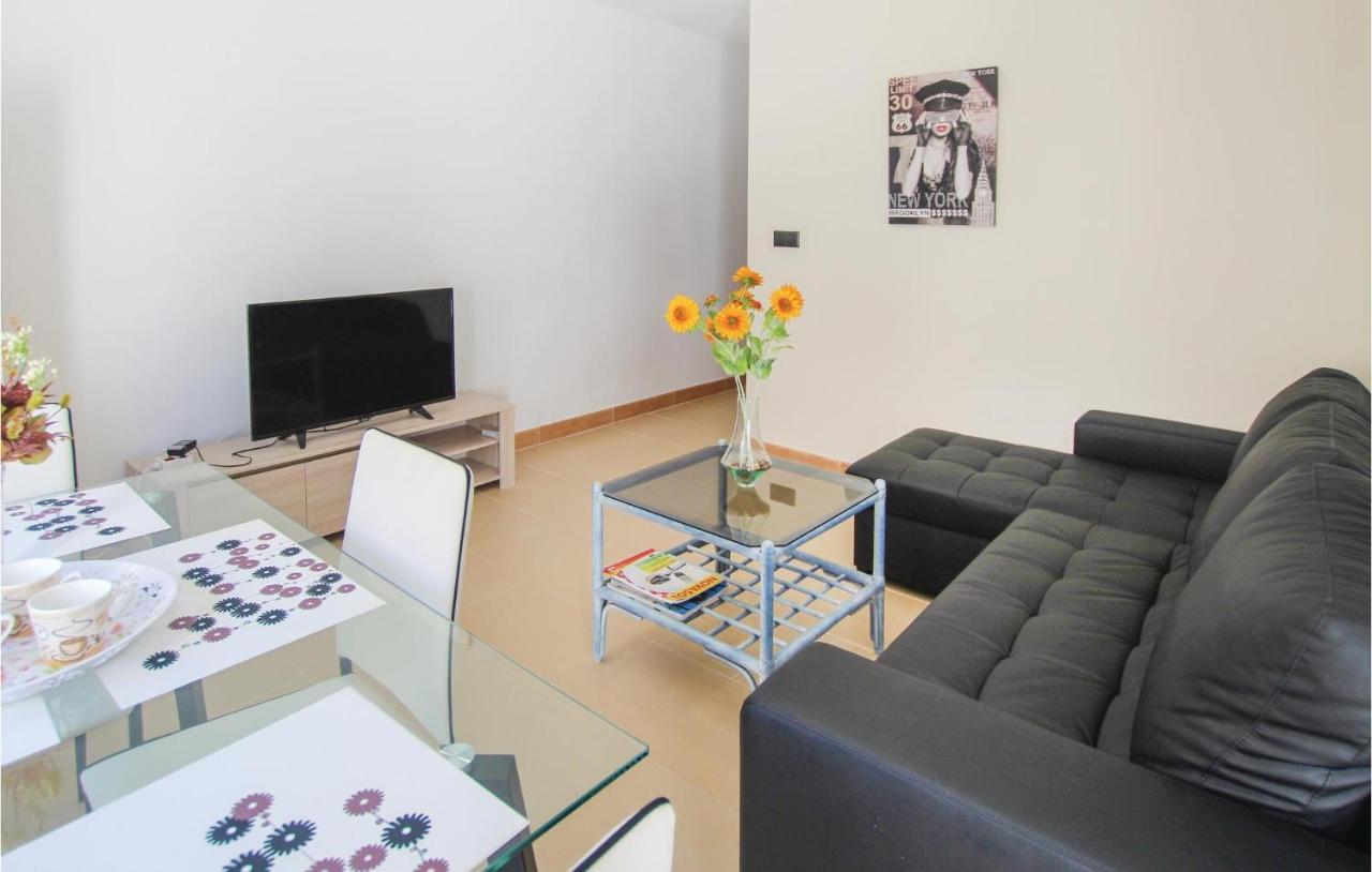 3 Bedroom Gorgeous Apartment In Аликанте Екстериор снимка
